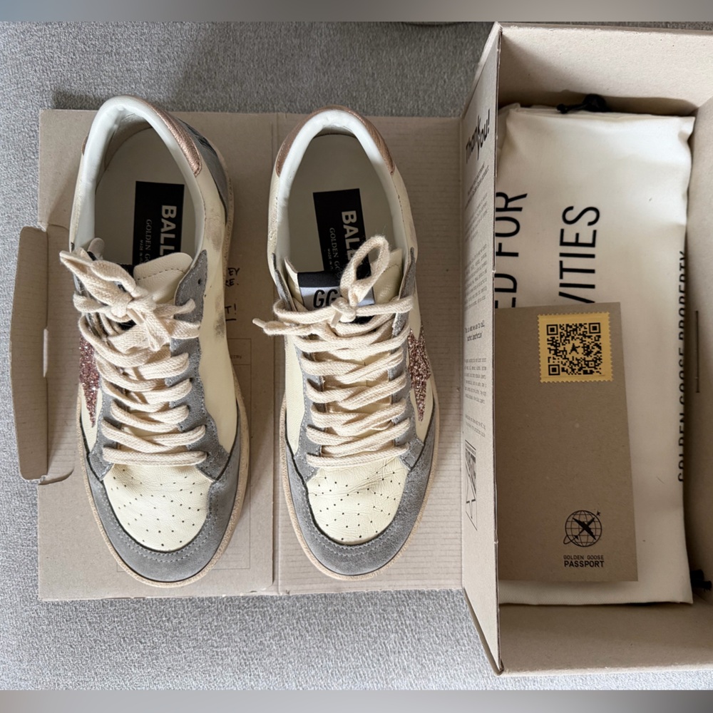 Golden Goose Cream Leather Sneakers with Pink Glitter Star, Size 38 - Picture 3 of 5
